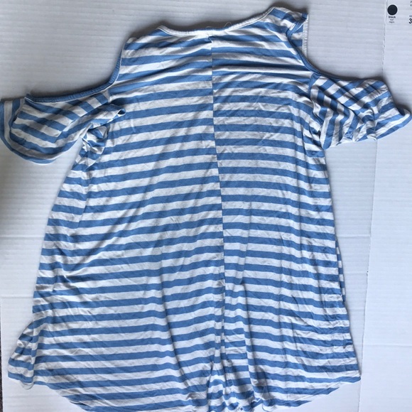 Cold shoulder top - Picture 2 of 2